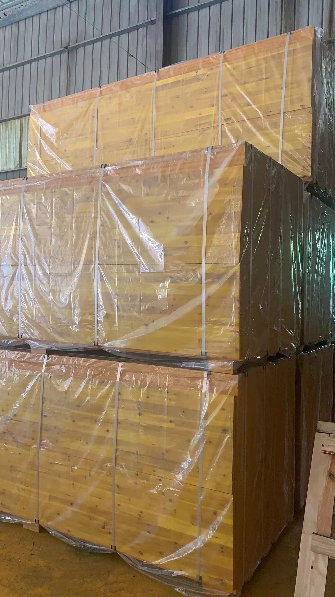 3-PLY SHUTTERING PANEL