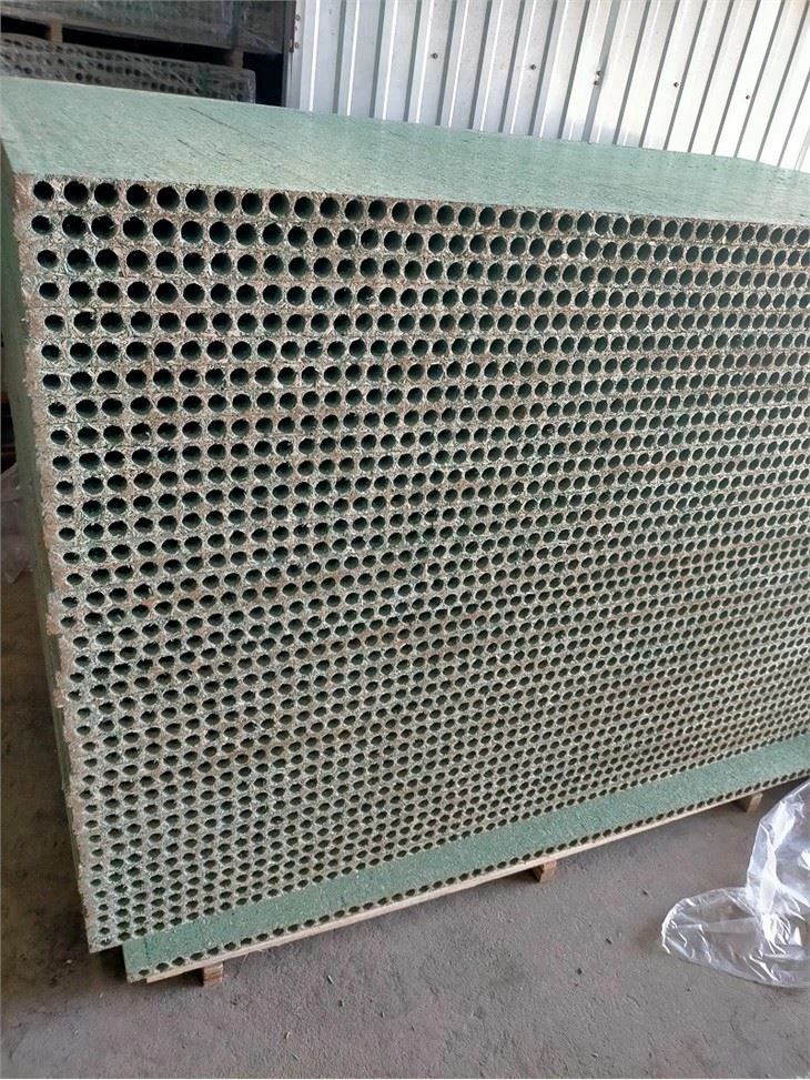 Hollow Chipboard