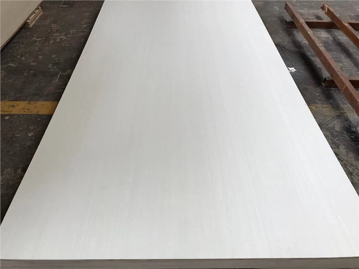 BB/CC WHITE EV TRIPLAY