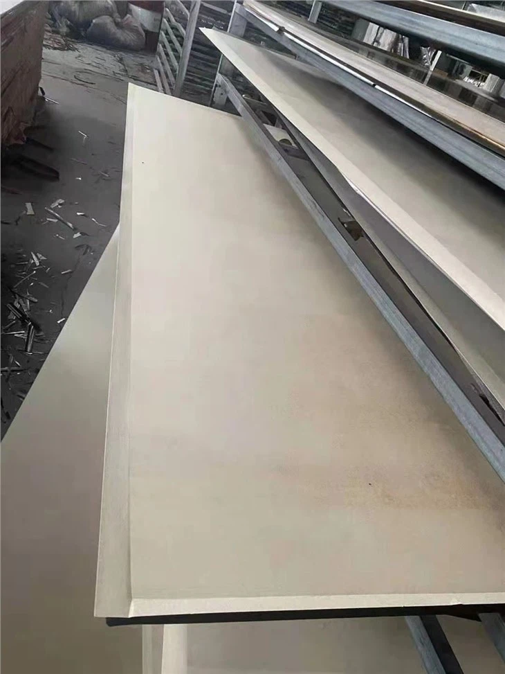 Linyi City Film te fè fas plywood pou konstriksyon