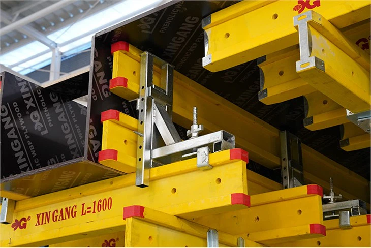 QATAR FILM FACED PLYWOOD FORMWORK
