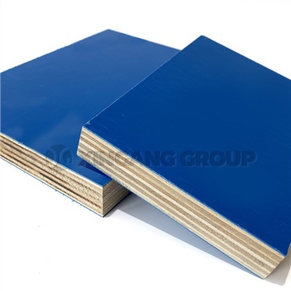 Blue plastik fim te fè fas plywood