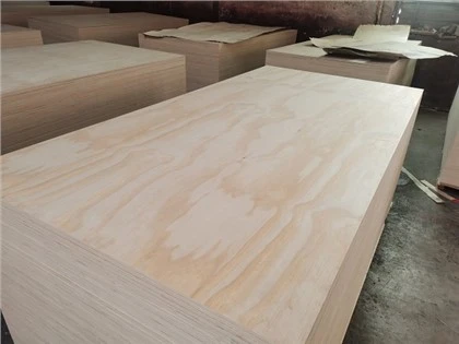 Pine Plywood C/CC/D Pou Konstriksyon ak Decration